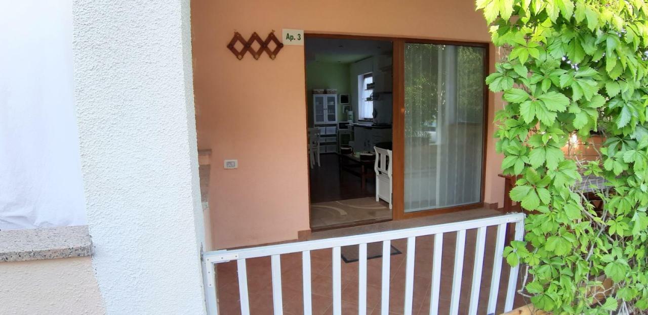 Apartments Demori Galižana エクステリア 写真