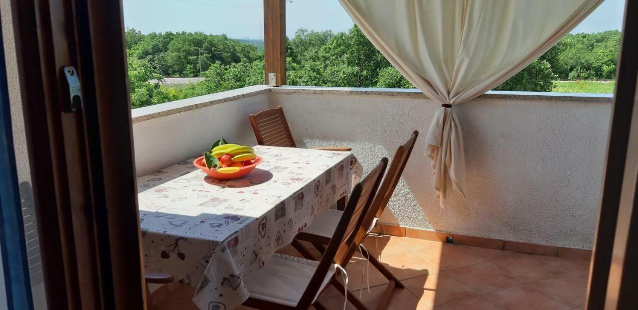 Apartments Demori Galižana エクステリア 写真