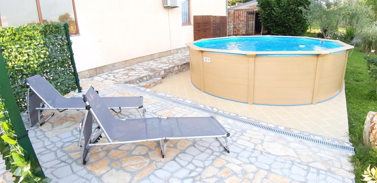 Apartments Demori Galižana エクステリア 写真